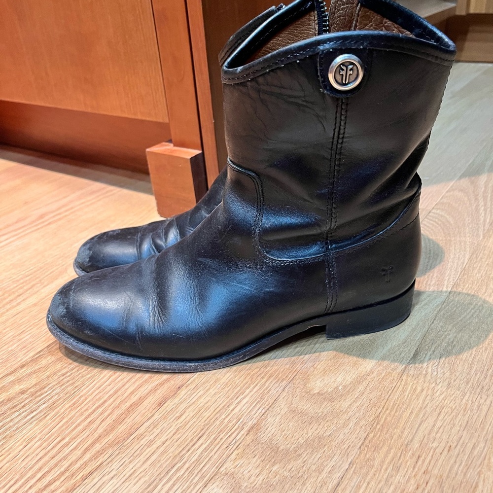 Frye Black Leather Women’s Boots